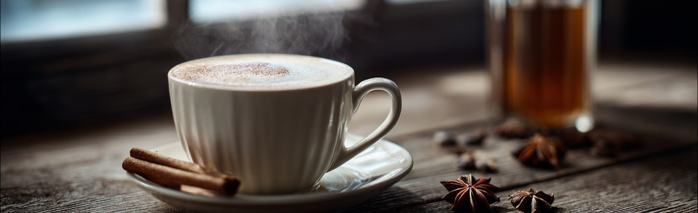 Jaki syrop do kawy wybrać na zimę? Najlepsze smaki na długie wieczory